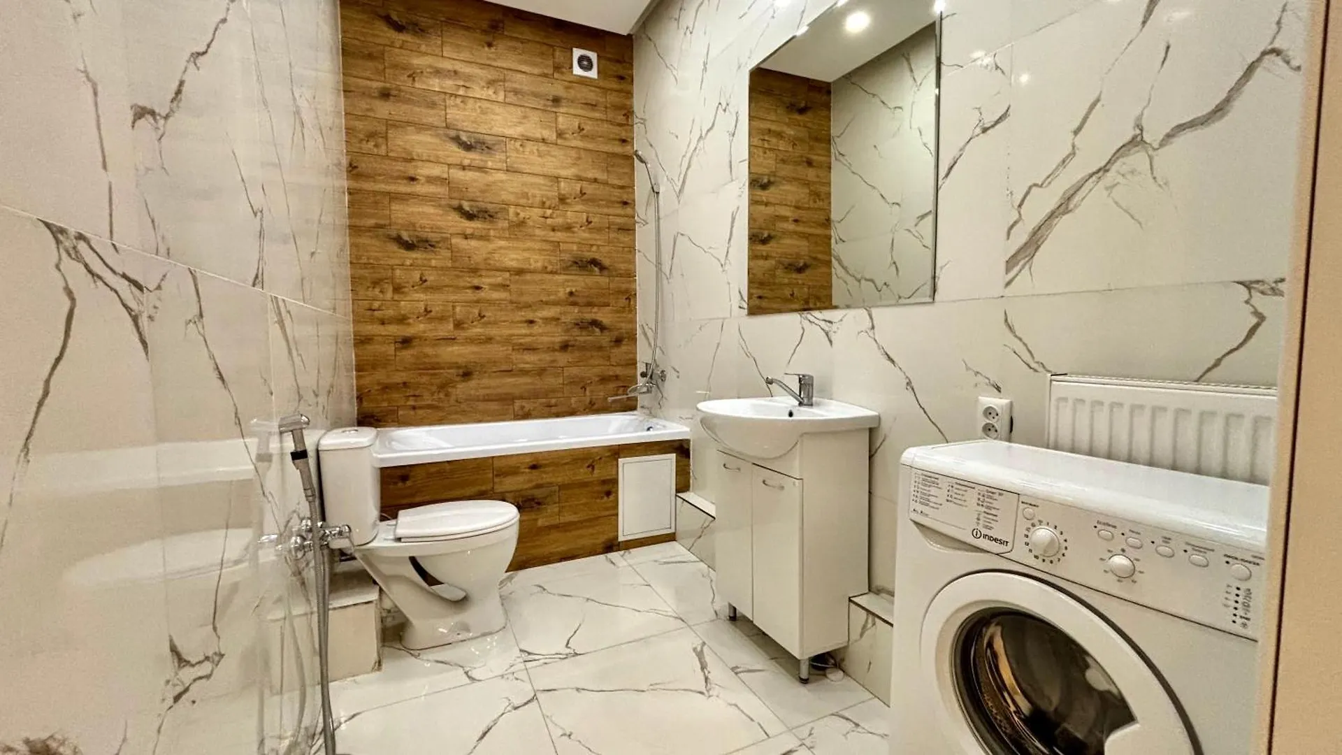 Royal Heights Apartment Almaty